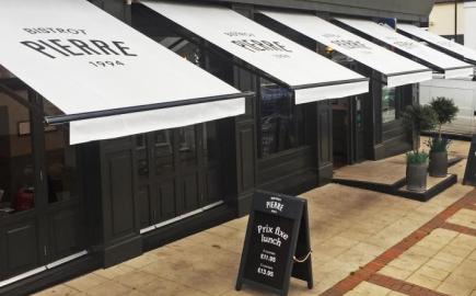 Classic Folding-Arm Awnings for Le Bistrot Pierre